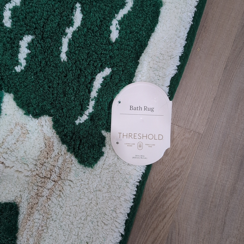 Green and White Tree Pattern Rug - Picture 2 of 7